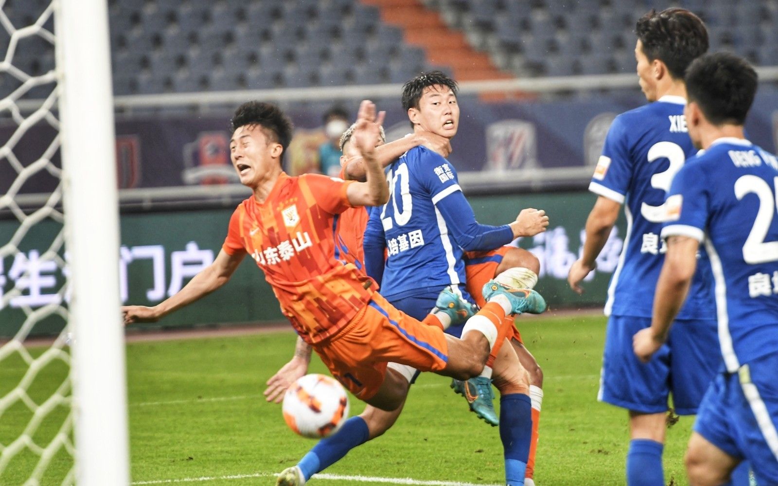 官方：浙江队长弗兰克赛季结束后离队，11月22日举行告别仪式（浙江官宣队长弗兰克赛季末离队，告别仪式定档11月22日）