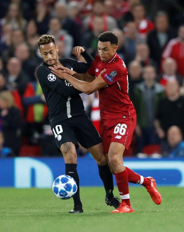 本泽马：皇马如今没有能指出问题的领袖，前场巨星们缺少牺牲（本泽马直言：皇马缺少敢指出问题的领袖，前场巨星缺乏牺牲精神）