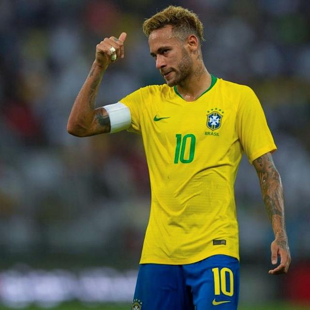 英媒：萨拉赫不太可能会在本周末对布莱顿的联赛里出场（英媒称：萨拉赫周末战布莱顿出场希望渺茫）