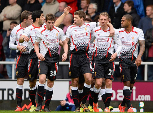 英超超过34岁的球员最佳阵容：（英超34岁以上球员最佳阵容）