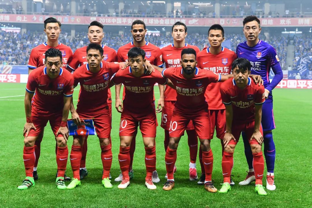 米兰客战拉齐奥：莱奥领衔，亚沙里、里奇、拉比奥出战（米兰做客挑战拉齐奥：莱奥挂帅，亚沙里、里奇、拉比奥悉数登场）