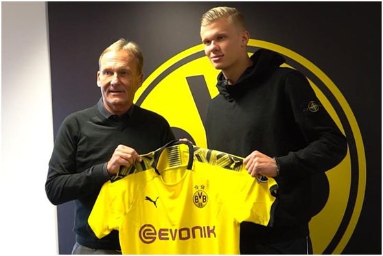 穆勒：留胡子是想尝试不同的造型，队友们很喜欢我的络腮胡（穆勒谈蓄须：想尝试新造型，队友们都喜欢我的络腮胡）