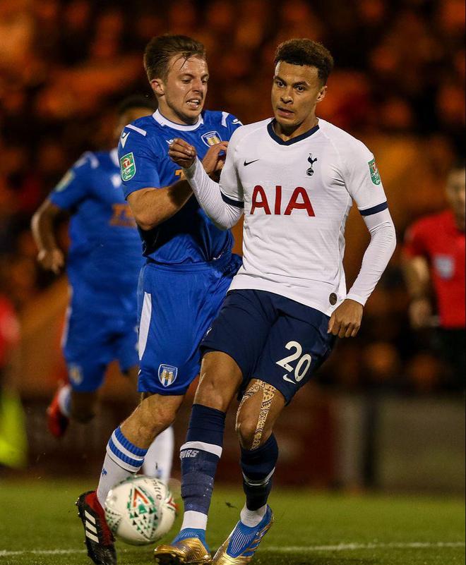 韦世豪：最后那个点球确实太牵强了；换个发型换个心情