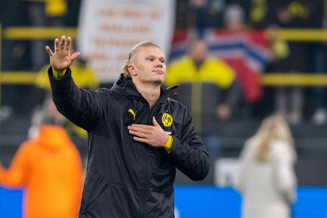 邮报评曼联近5年引援TOP30：姆伯莫第1，C罗第4，桑乔垫底（每日邮报盘点曼联过去五年30笔引援：姆伯莫居首，C罗第4，桑乔居末）