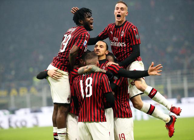 齐沃：在比赛的某个阶段全队都过度兴奋，缺乏清晰的思路（齐沃：比赛中一度全队情绪过于亢奋，思路不够清晰）