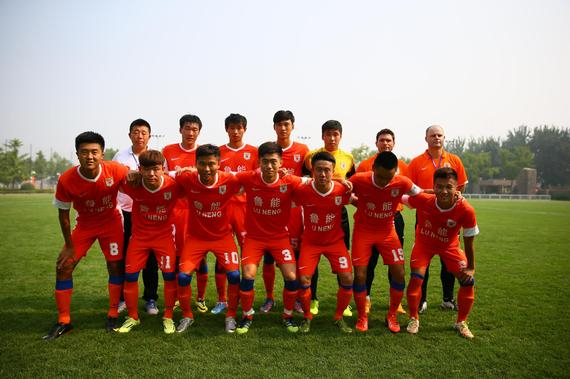 塞尔塔主帅：皇马正变得越来越全面，阿隆索将会取得非凡成就（塞尔塔主帅：皇马日益完善，阿隆索有望成就非凡）