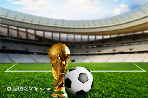 六台嘉宾：阿隆索输曼城就下课，皇马还没官宣是担心欧冠惨败（六台评论：若输曼城阿隆索恐遭下课，皇马迟未官宣因忧欧冠惨败）