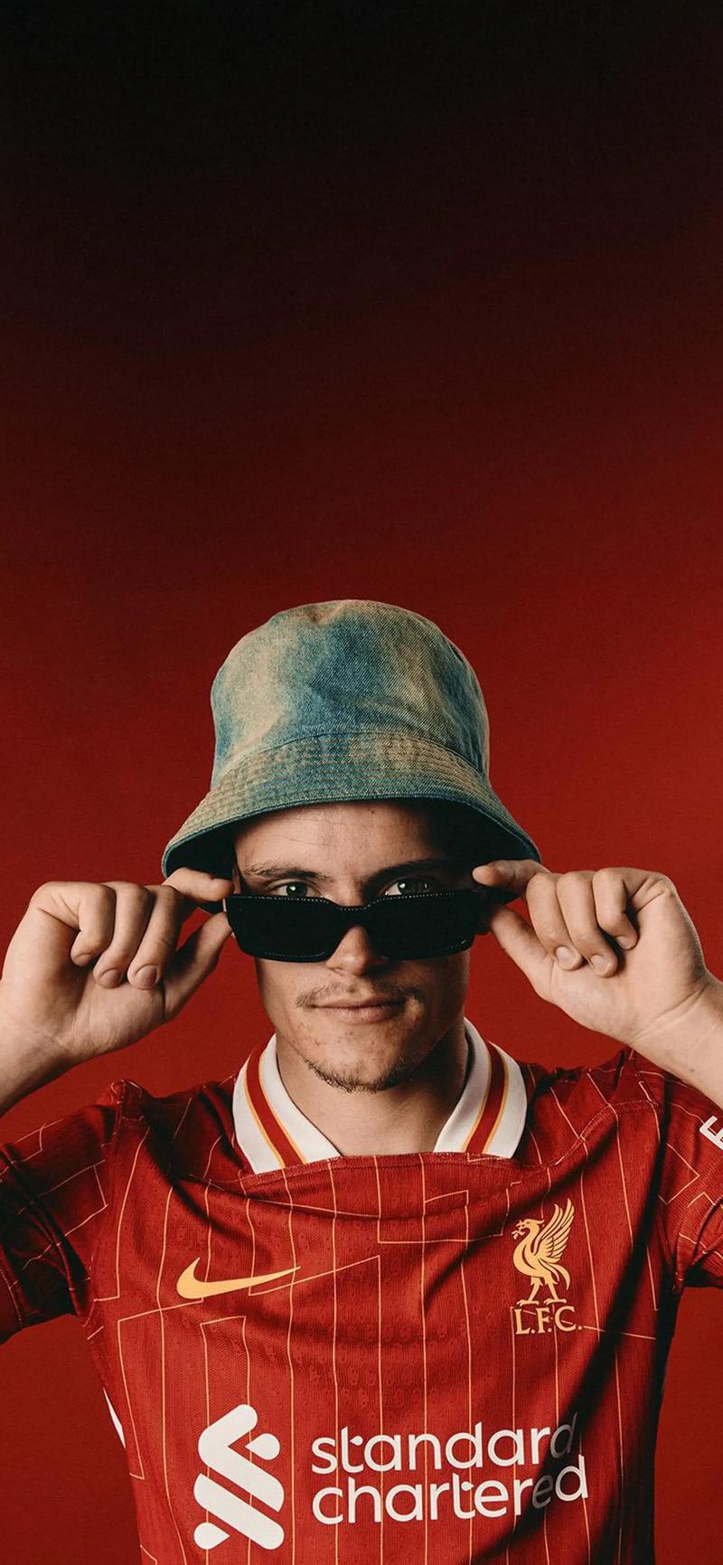 喜得千金，索博斯洛伊晒照宣布女儿出生