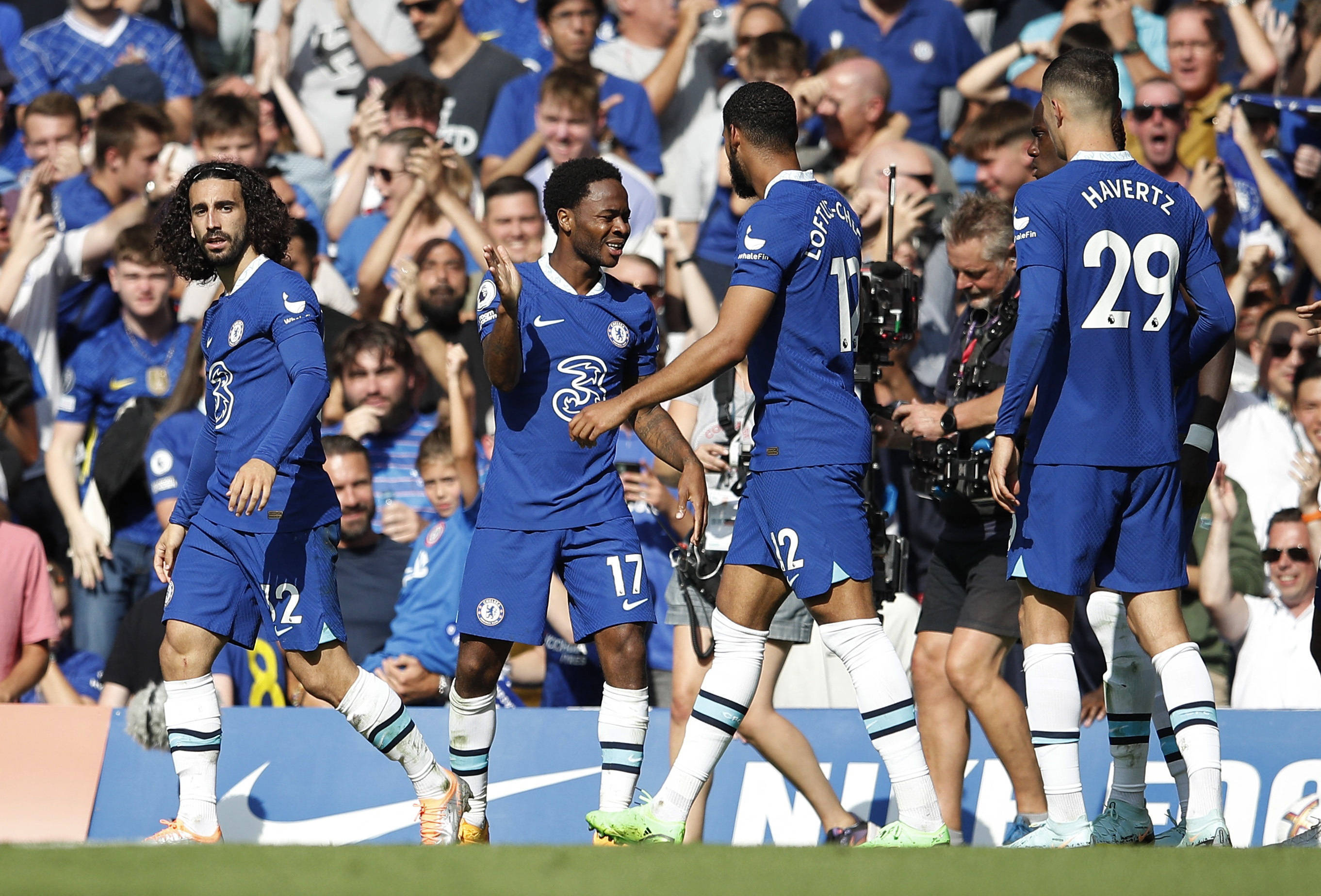 强势反弹！詹姆斯17中12轰下赛季新高29分，外加7板6助（詹姆斯火力全开：17投12中砍赛季新高29分，外加7板6助）