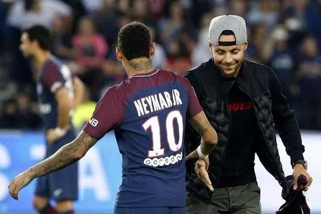 意大利杯1／8决赛裁判安排：圭达执法拉齐奥vs米兰（意大利杯1／8决赛裁判出炉：圭达吹罚拉齐奥对米兰）